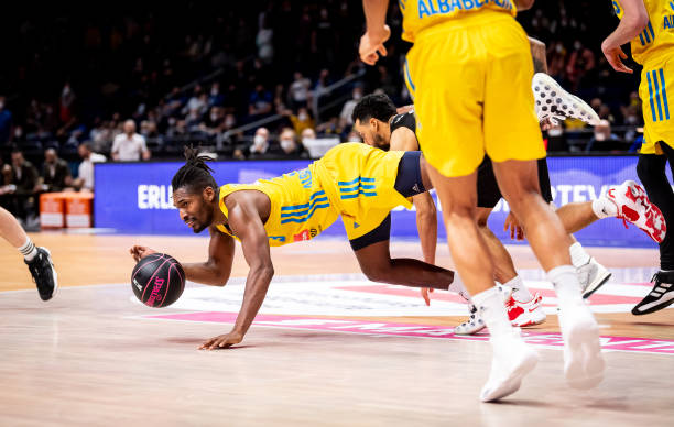 上曼市队稍 上曼市队稍